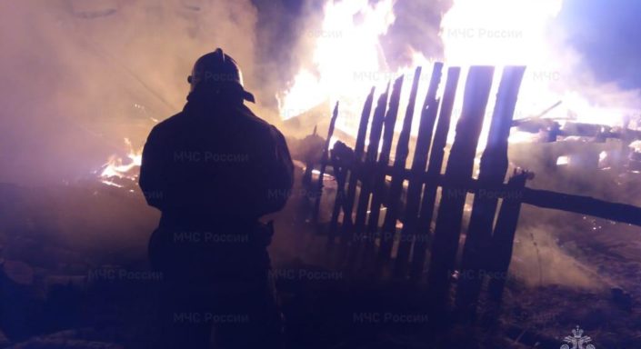 Пожар в частном доме в Каменске‑Уральском привёл к гибели человека