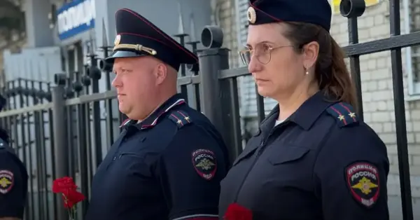В Каменске-Уральском почтили память подполковника милиции Анатолия Челекова Каменск
