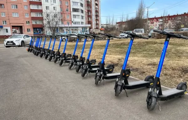 самокатчик СИМ