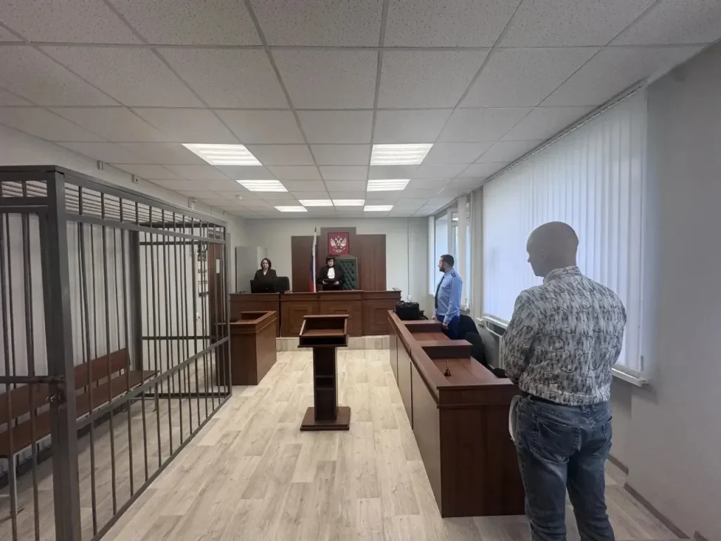 В Каменске‑Уральском суд отправил в колонию на 5 лет курьера мошенников, обиравшего пожилых людей