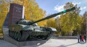 Эдуард Россель предлагает возродить выставку Russia Arms Expo